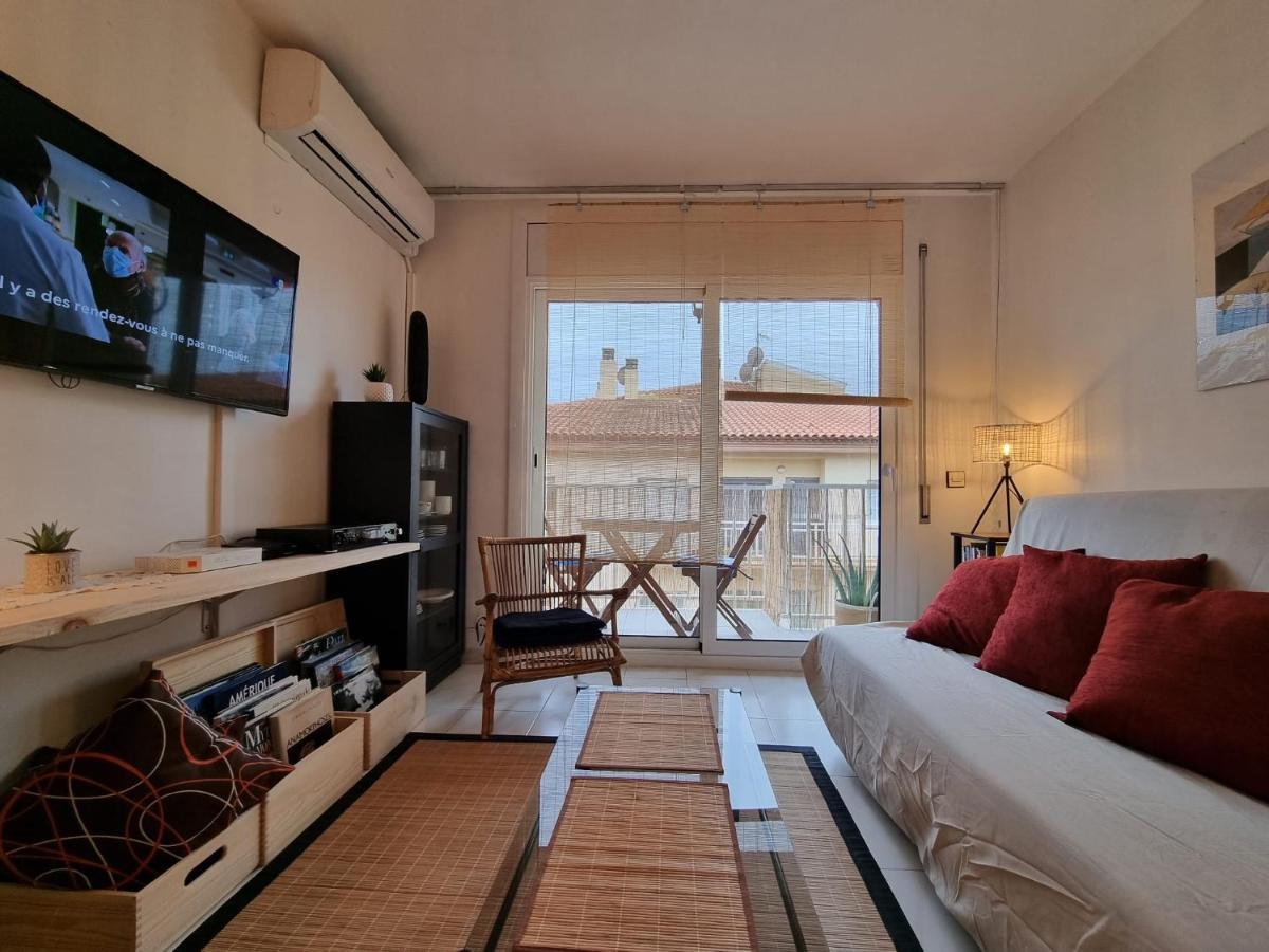 Lovely One Bedroom With Balcony Roses Kültér fotó