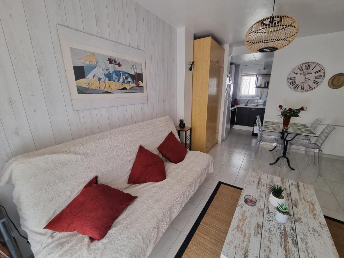 Lovely One Bedroom With Balcony Roses Kültér fotó